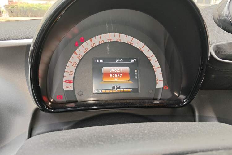 Used smart fortwo 2015 1.0L 52 kW Hardtop Passion Edition Instrument Cluster