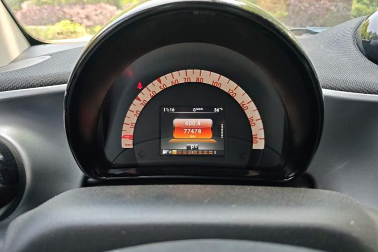 Used smart fortwo 2015 1.0L 52 kW Hardtop Passion Edition Instrument Cluster