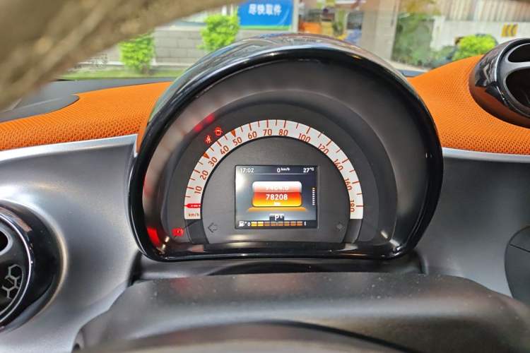 Used smart fortwo 2015 1.0L 52 kW Hardtop Passion Edition Instrument Cluster