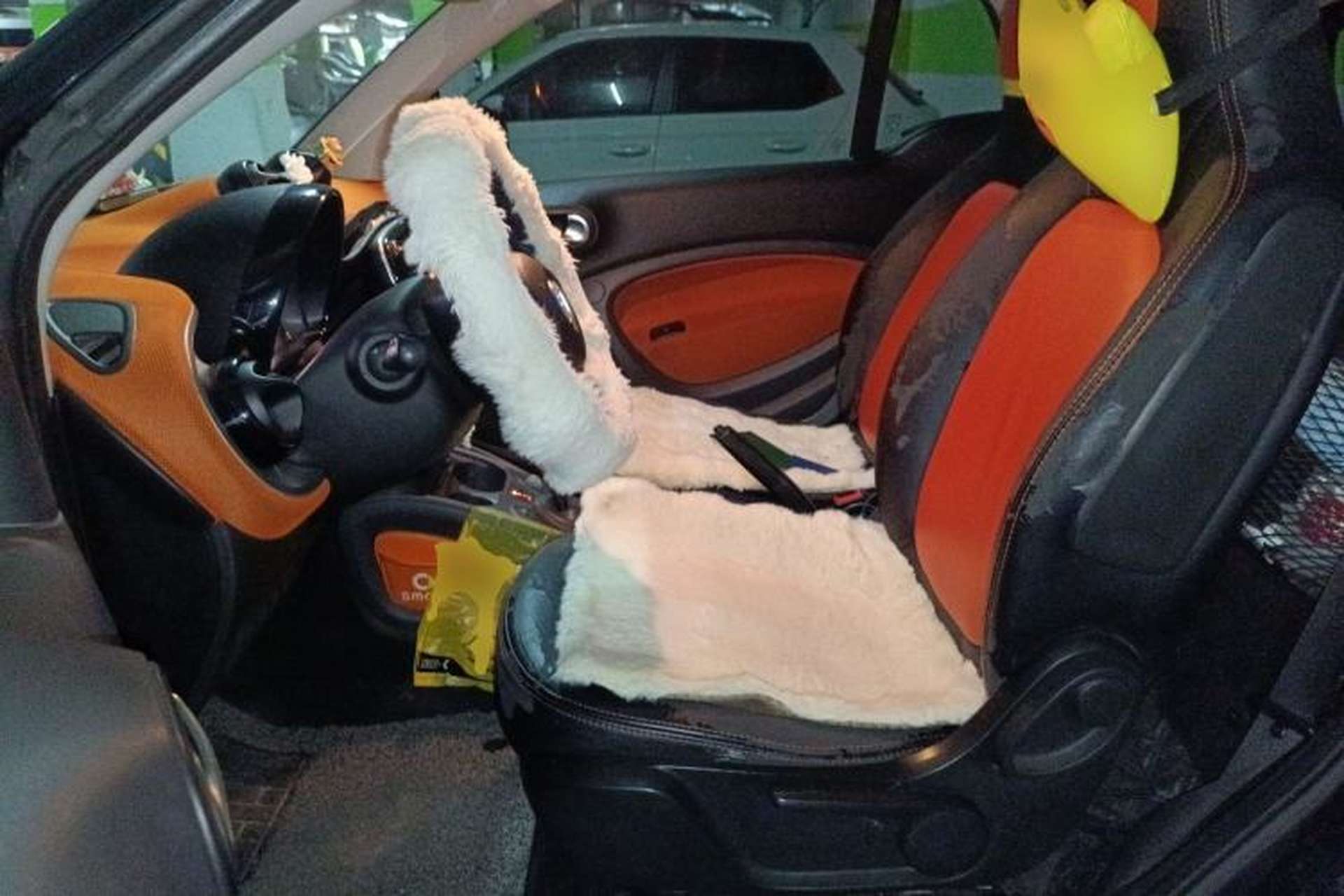 Used smart fortwo 2015 1.0L 52 kW Hardtop Passion Edition Left Front Seat
