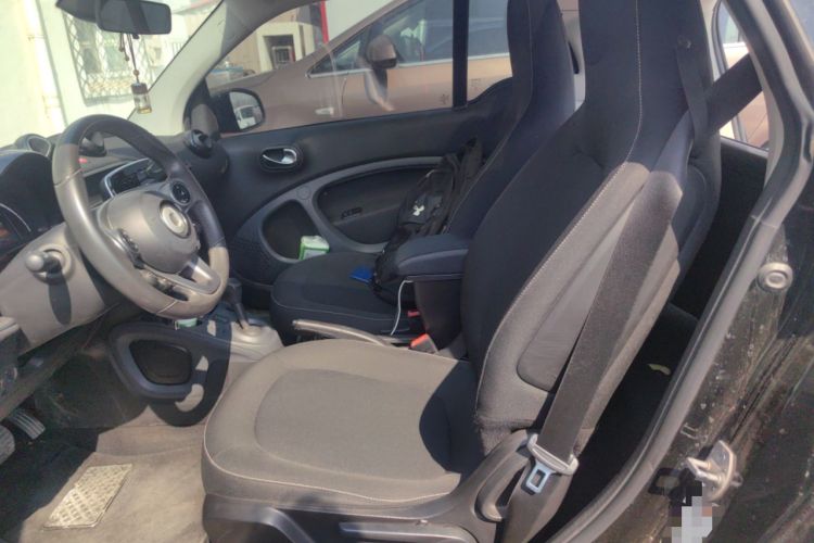 Used smart fortwo 2015 1.0L 52 kW Hardtop Passion Edition Left Front Seat