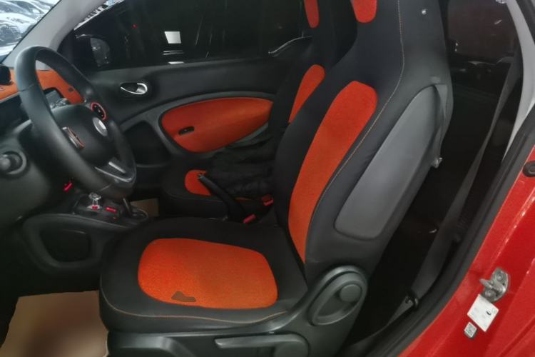 Used smart fortwo 2015 1.0L 52 kW Hardtop Passion Edition Left Rear Seat