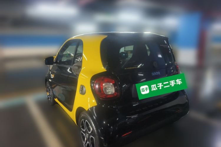 Used smart fortwo 2015 1.0L 52 kW Hardtop Passion Edition Rear Left 45 Deg