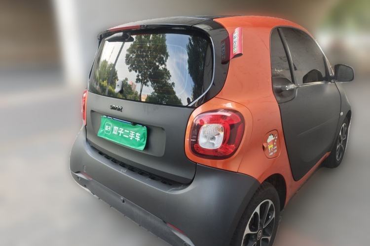 Used smart fortwo 2015 1.0L 52 kW Hardtop Passion Edition Rear Right 45 Deg