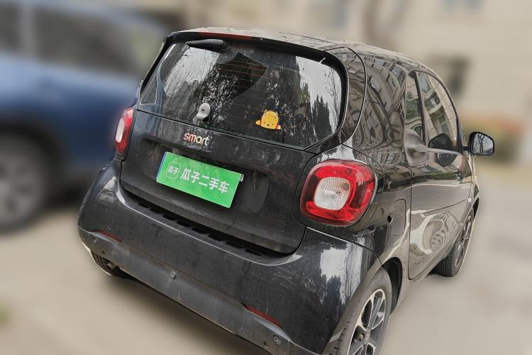 Used smart fortwo 2015 1.0L 52 kW Hardtop Passion Edition Rear Right 45 Deg