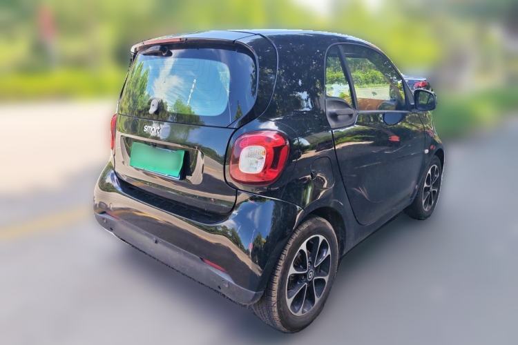 Used smart fortwo 2015 1.0L 52 kW Hardtop Passion Edition Rear Right 45 Deg