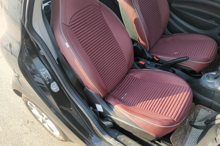 Used smart fortwo 2015 1.0L 52 kW hardtop Dynamic version Right Front Seat