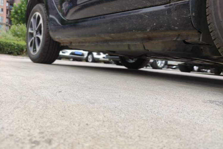 Used smart fortwo 2015 1.0L 52 kW Hardtop Passion Edition Right Side Sill
