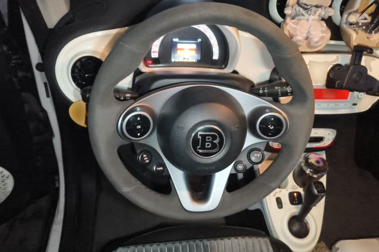 Used smart fortwo 2015 1.0L 52 kW Hardtop Passion Edition Steering Wheel