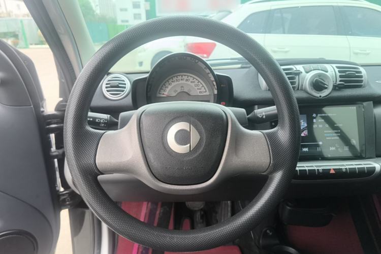 Used smart fortwo 2015 1.0 MHD Comfort Travel Edition Steering Wheel
