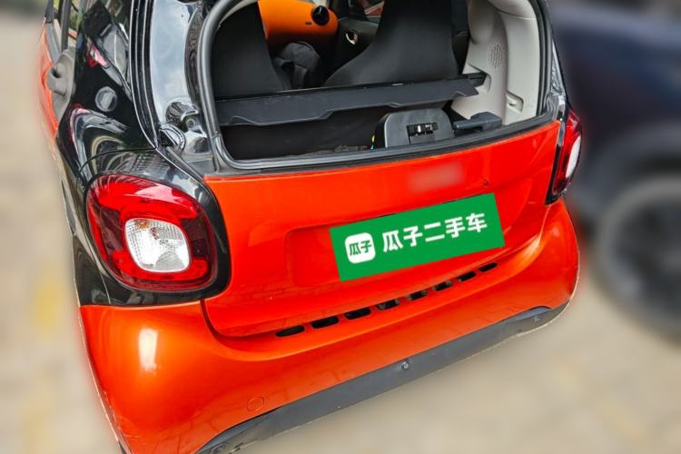 Used smart fortwo 2015 1.0L 52 kW Hardtop Passion Edition Trunk