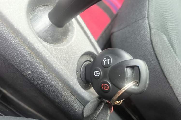 Used smart fortwo 2015 1.0 MHD Comfort Travel Edition Vehicle Key