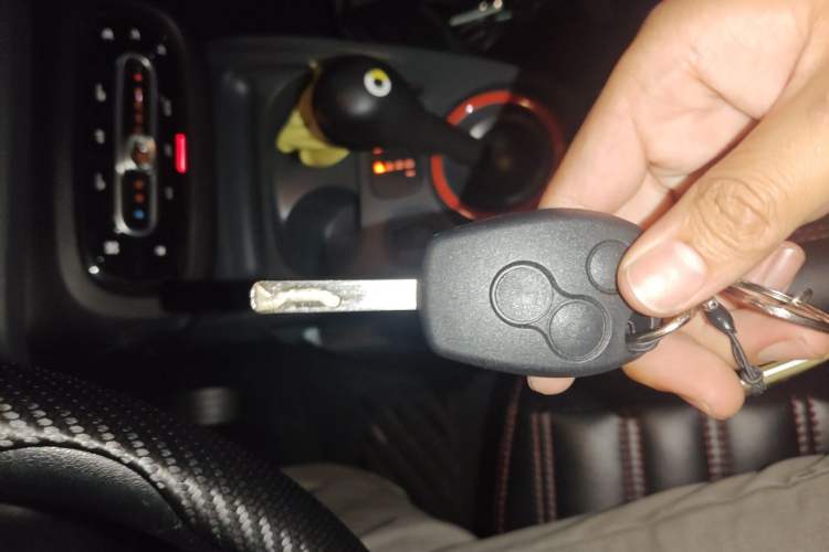 Used smart fortwo 2015 1.0L 52 kW hardtop Dynamic version Vehicle Key