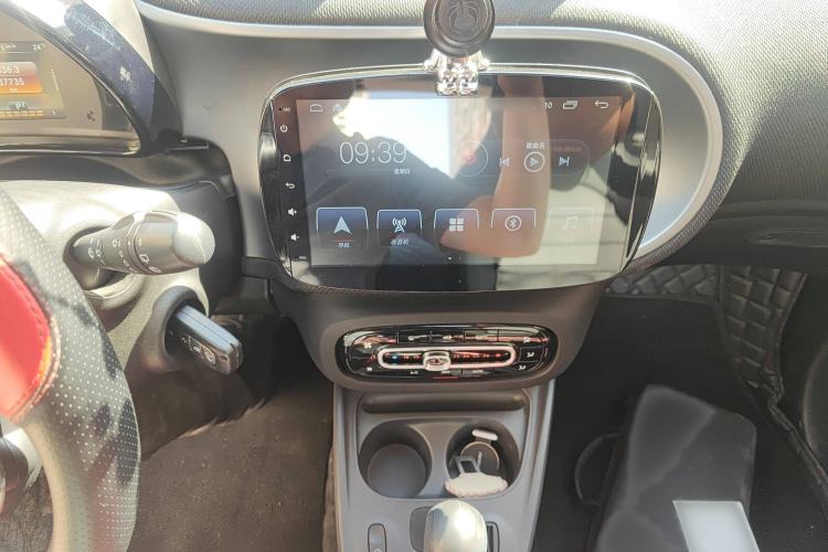 Used smart fortwo 2015 1.0L 52 kW Hardtop Passion Edition Audio And AC Panel