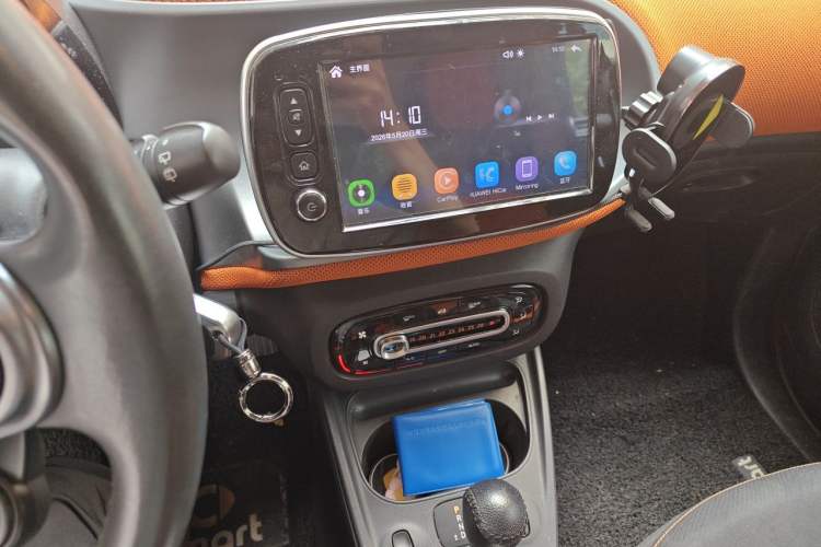 Used smart fortwo 2015 1.0L 52 kW Hardtop Passion Edition Audio And AC Panel