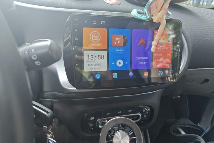 Used smart fortwo 2015 1.0L 52 kW Hardtop Passion Edition Audio And AC Panel