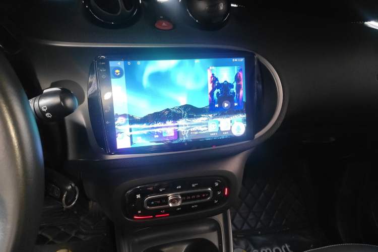Used smart fortwo 2015 1.0L 52 kW Hardtop Passion Edition Audio And AC Panel