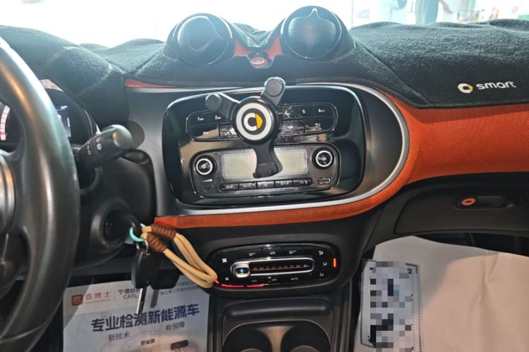 Used smart fortwo 2015 1.0L 52 kW Hardtop Passion Edition Audio And AC Panel