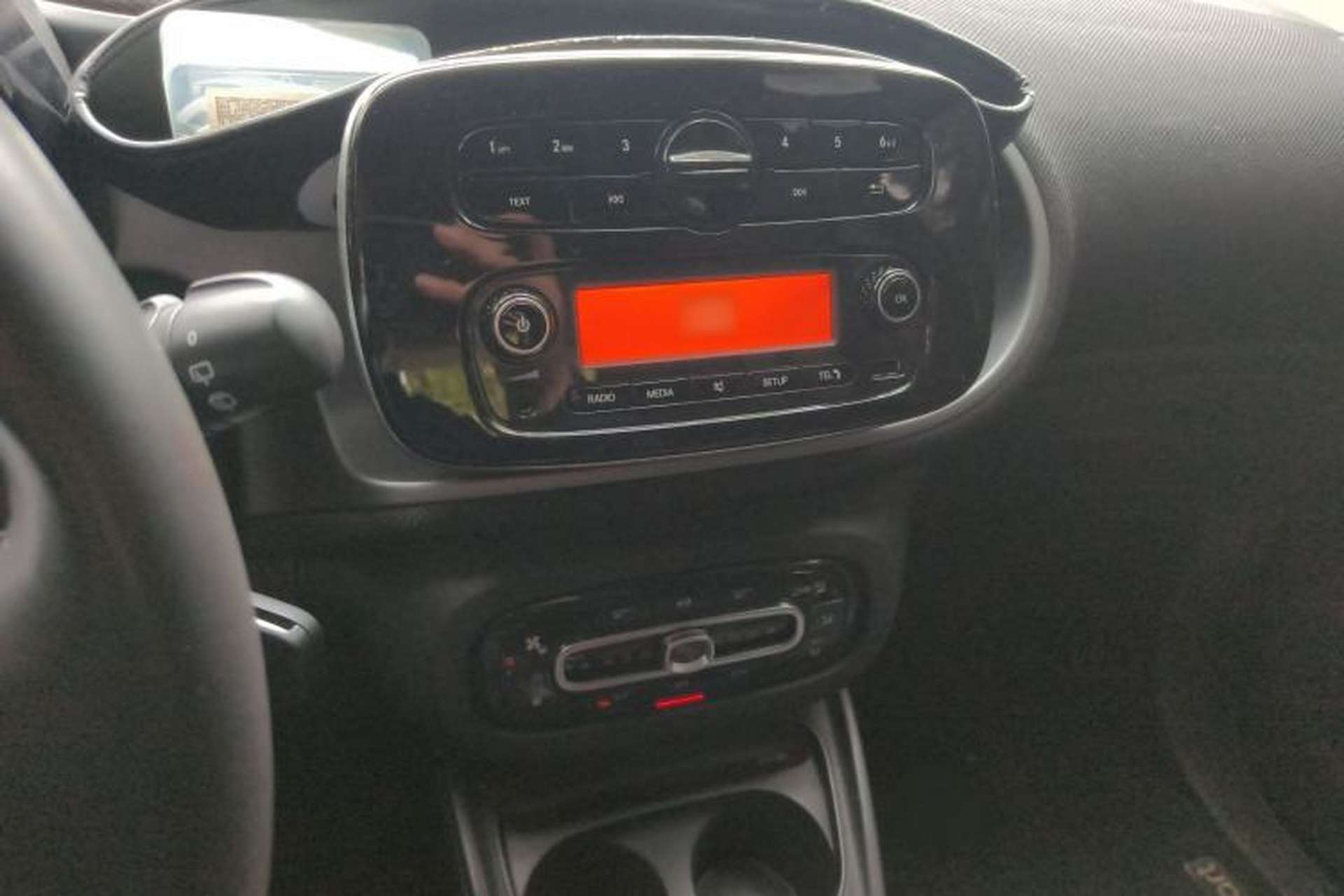 Used smart fortwo 2015 1.0L 52 kW Hardtop Passion Edition Audio And AC Panel