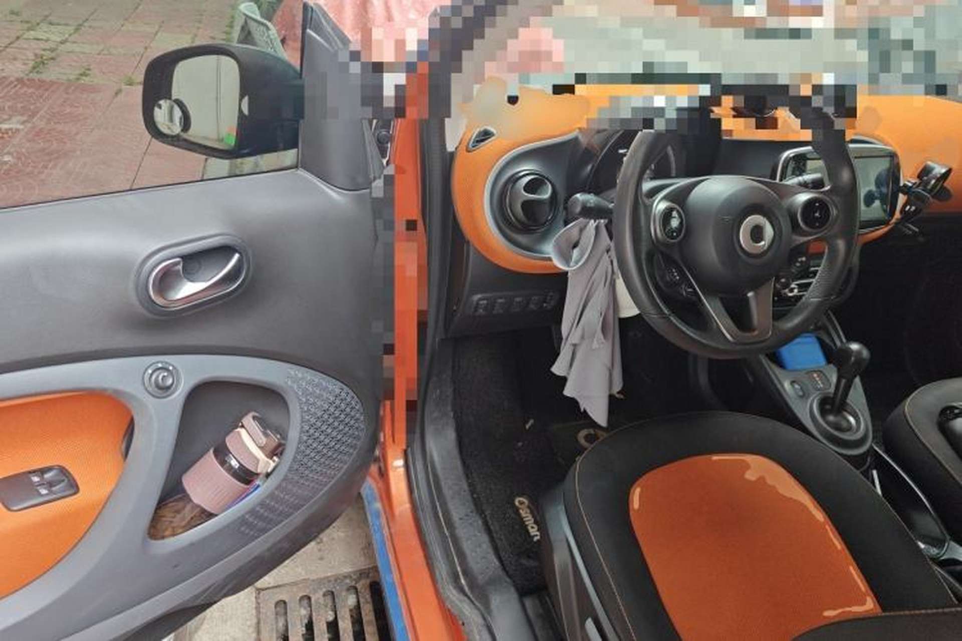 Used smart fortwo 2015 1.0L 52 kW Hardtop Passion Edition Driver Seat
