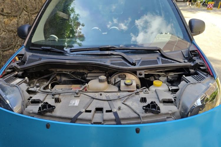 Used smart fortwo 2015 1.0L 52 kW hardtop Dynamic version Engine Bay