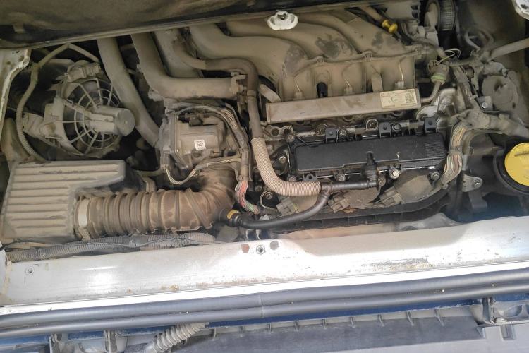Used smart fortwo 2015 1.0L 52 kW Hardtop Passion Edition Engine Bay