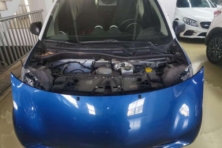 Used smart fortwo 2015 1.0L 52 kW hardtop Dynamic version Engine Bay