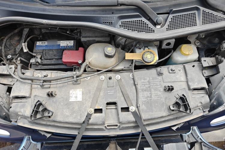 Used smart fortwo 2015 1.0L 52 kW hardtop Dynamic version Engine Bay