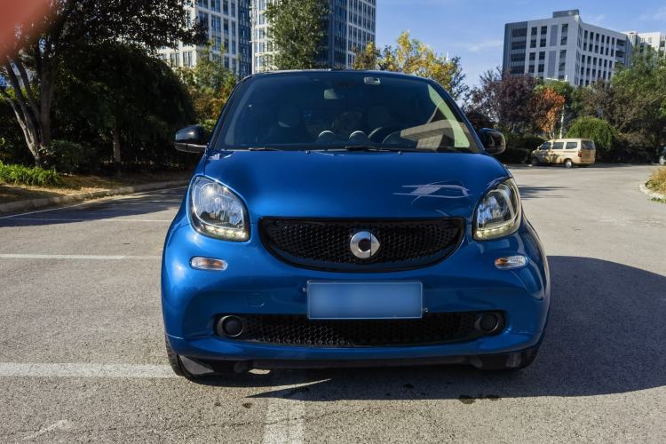 Used smart fortwo 2015 1.0L 52 kW Hardtop Passion Edition Exterior 1