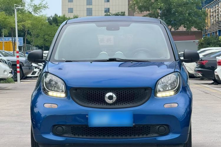 Used smart fortwo 2015 1.0L 52 kW hardtop Dynamic version Exterior 1