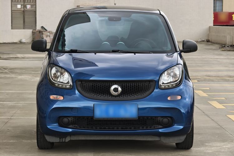 Used smart fortwo 2015 1.0L 52 kW hardtop Dynamic version Exterior 1