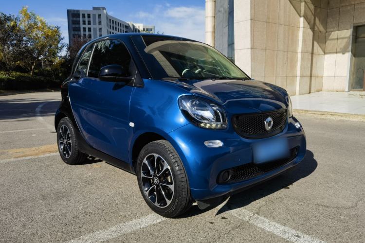 Used smart fortwo 2015 1.0L 52 kW Hardtop Passion Edition Exterior 2