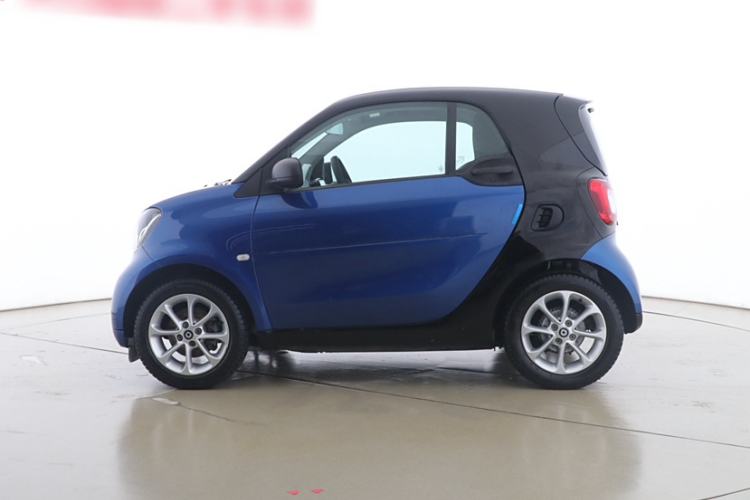 Used smart fortwo 2015 1.0L 52 kW hardtop Dynamic version Exterior 3