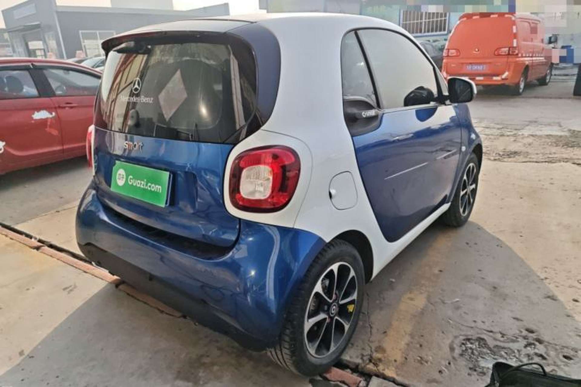 Used smart fortwo 2015 1.0L 52 kW Hardtop Passion Edition Exterior 5