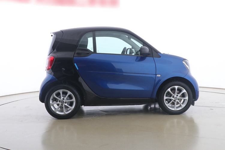 Used smart fortwo 2015 1.0L 52 kW hardtop Dynamic version Exterior 8