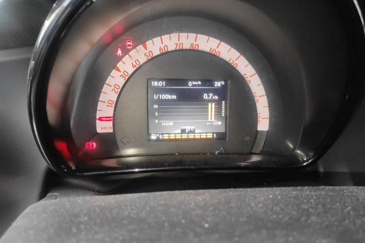 Used smart fortwo 2015 1.0L 52 kW Hardtop Passion Edition Instrument Cluster