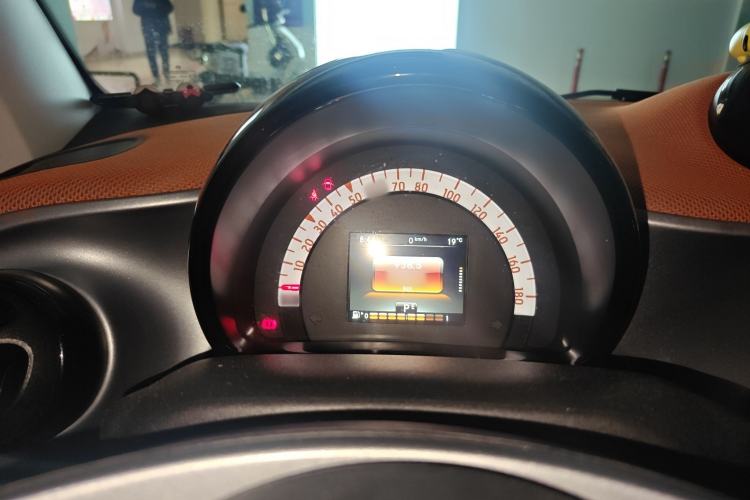 Used smart fortwo 2015 1.0L 52 kW Hardtop Passion Edition Instrument Cluster