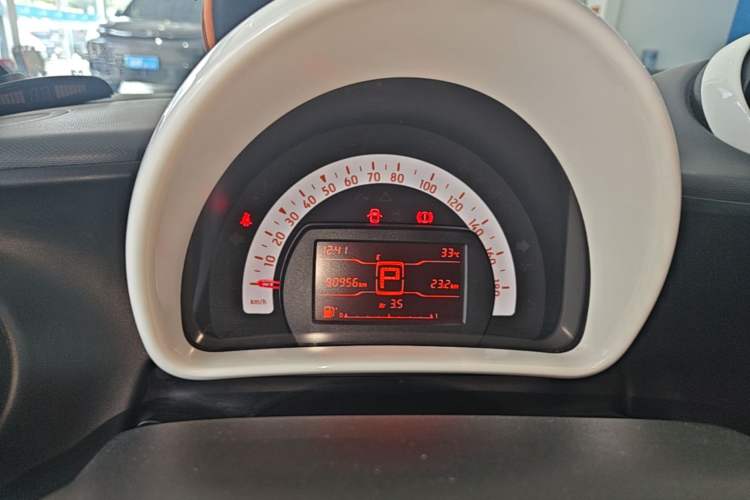 Used smart fortwo 2015 1.0L 52 kW hardtop Dynamic version Instrument Cluster
