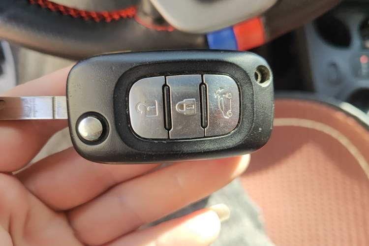 Used smart fortwo 2015 1.0L 52 kW Hardtop Passion Edition Interior 1