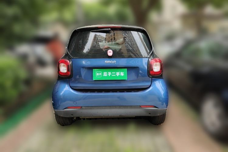 Used smart fortwo 2015 1.0L 52 kW hardtop Dynamic version Rear