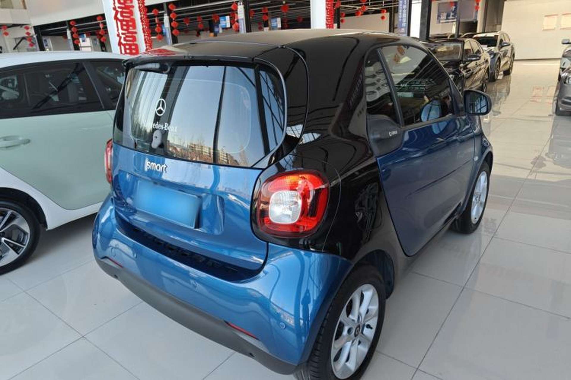 Used smart fortwo 2015 1.0L 52 kW hardtop Dynamic version Rear Right 45 Deg