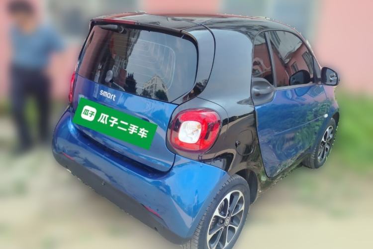 Used smart fortwo 2015 1.0L 52 kW Hardtop Passion Edition Rear Right 45 Deg