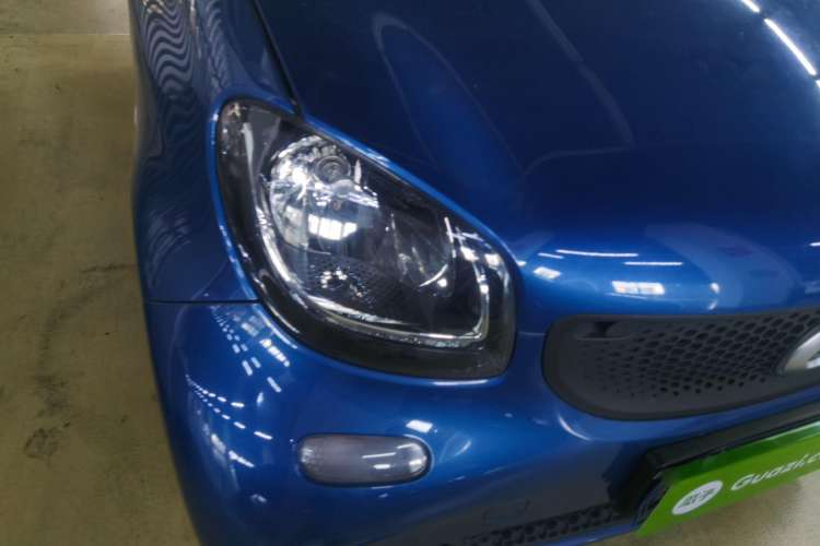 Used smart fortwo 2015 1.0L 52 kW hardtop Dynamic version Right Front Headlight