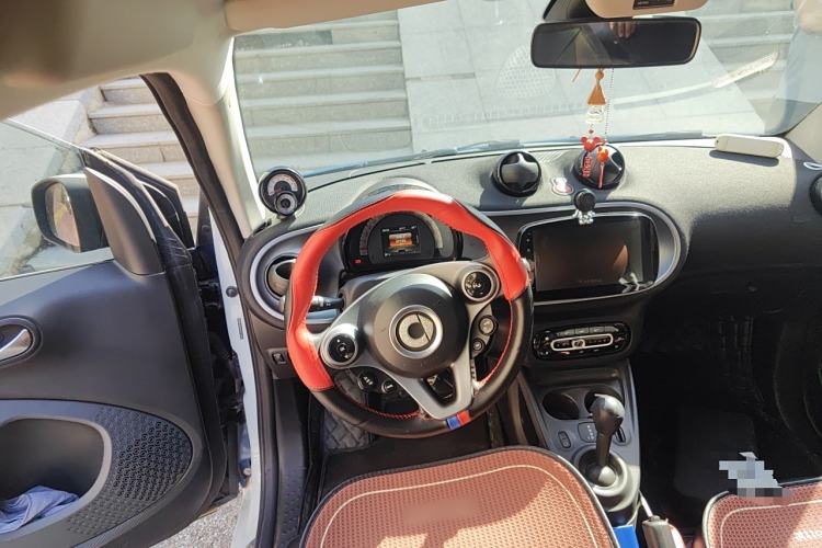 Used smart fortwo 2015 1.0L 52 kW Hardtop Passion Edition Steering Wheel