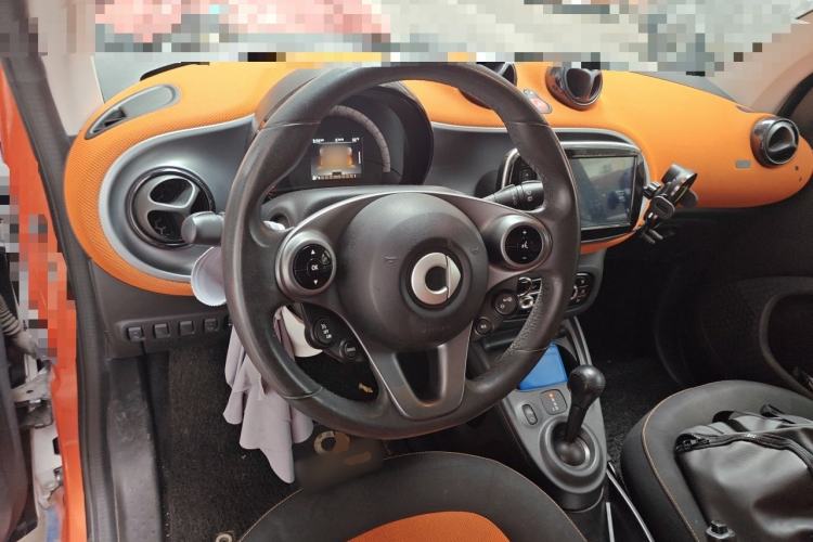 Used smart fortwo 2015 1.0L 52 kW Hardtop Passion Edition Steering Wheel
