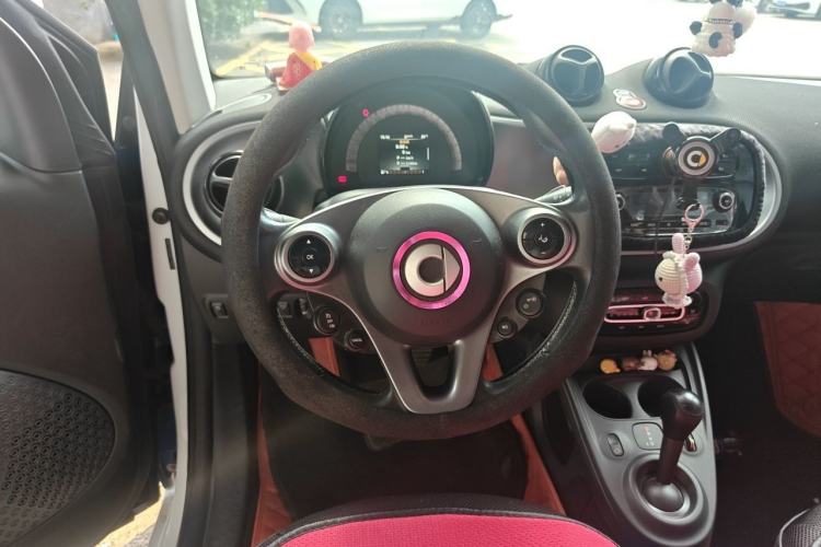 Used smart fortwo 2015 1.0L 52 kW Hardtop Passion Edition Steering Wheel