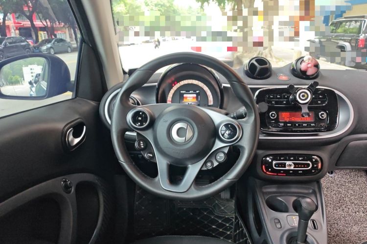 Used smart fortwo 2015 1.0L 52 kW Hardtop Passion Edition Steering Wheel