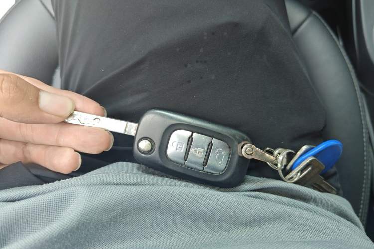 Used smart fortwo 2015 1.0L 52 kW Hardtop Passion Edition Vehicle Key