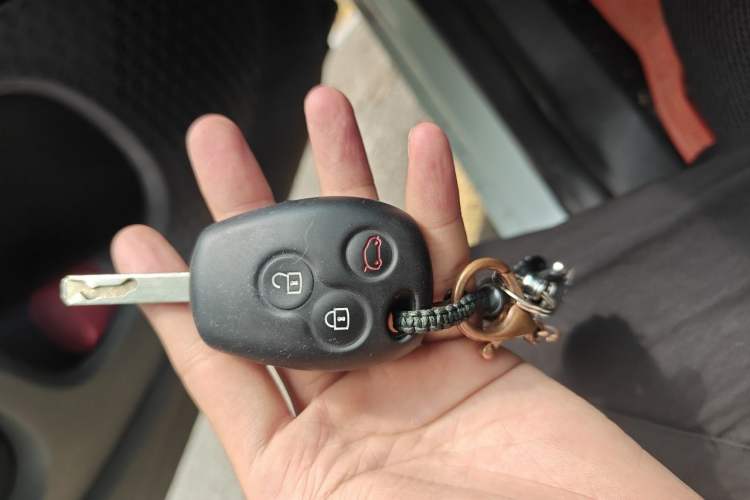 Used smart fortwo 2015 1.0L 52 kW Hardtop Passion Edition Vehicle Key