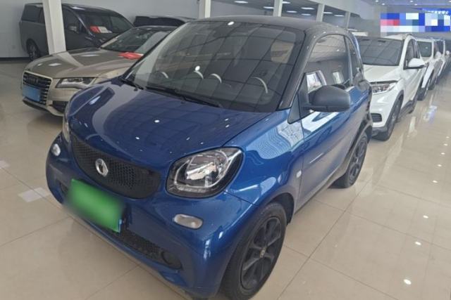 Used smart fortwo 2015 1.0L 52 kW hardtop Dynamic version